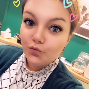 Meet your Posher, Karlia